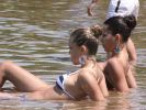 Veline: Un Bikini per Due 1