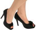 Donne: Le Scarpe meglio Scomode che Basse 2